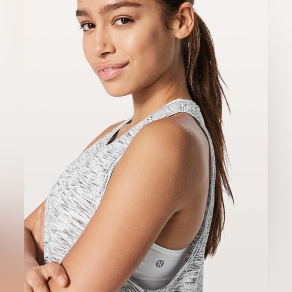 Lululemon Squad Goals Tank size 2 - Picture 4 of 8
